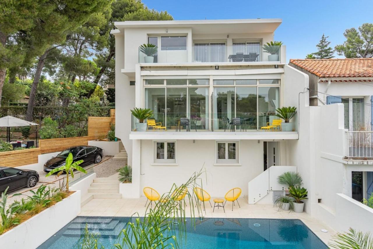 Giovannina-N1 Cassis Exteriör bild